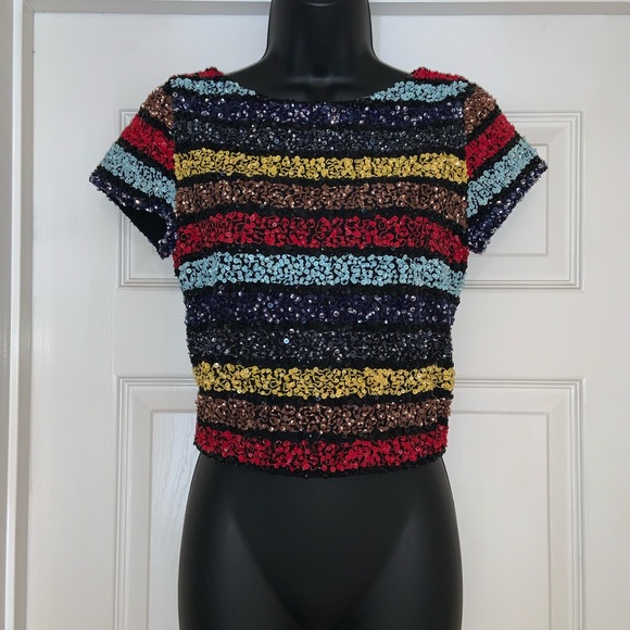Alice & Olivia Kelli Sequin Striped Cropped Top - Picture 6 of 15